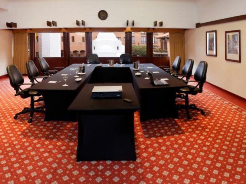 فندق هوتل إستيلر لافونتانا بوغوتا المظهر الخارجي الصورة A meeting room at a hotel